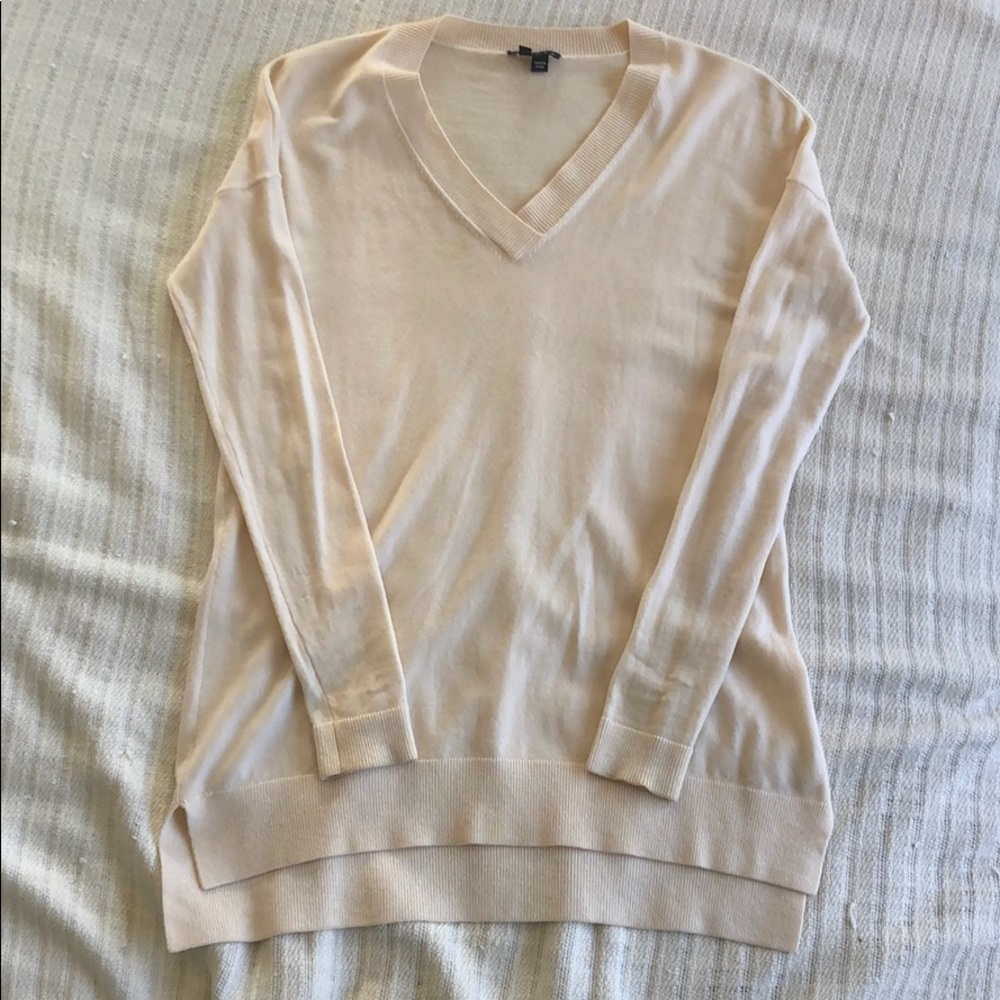 Theory Vneck Sweater in Ivory
